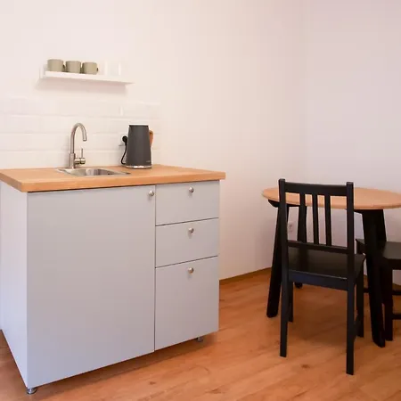 Elon Aparthotel *